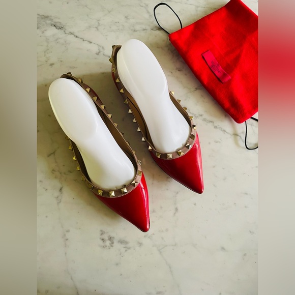 Valentino Garavani Rockstud red patent leather with studs pointed flats … - Picture 3 of 10